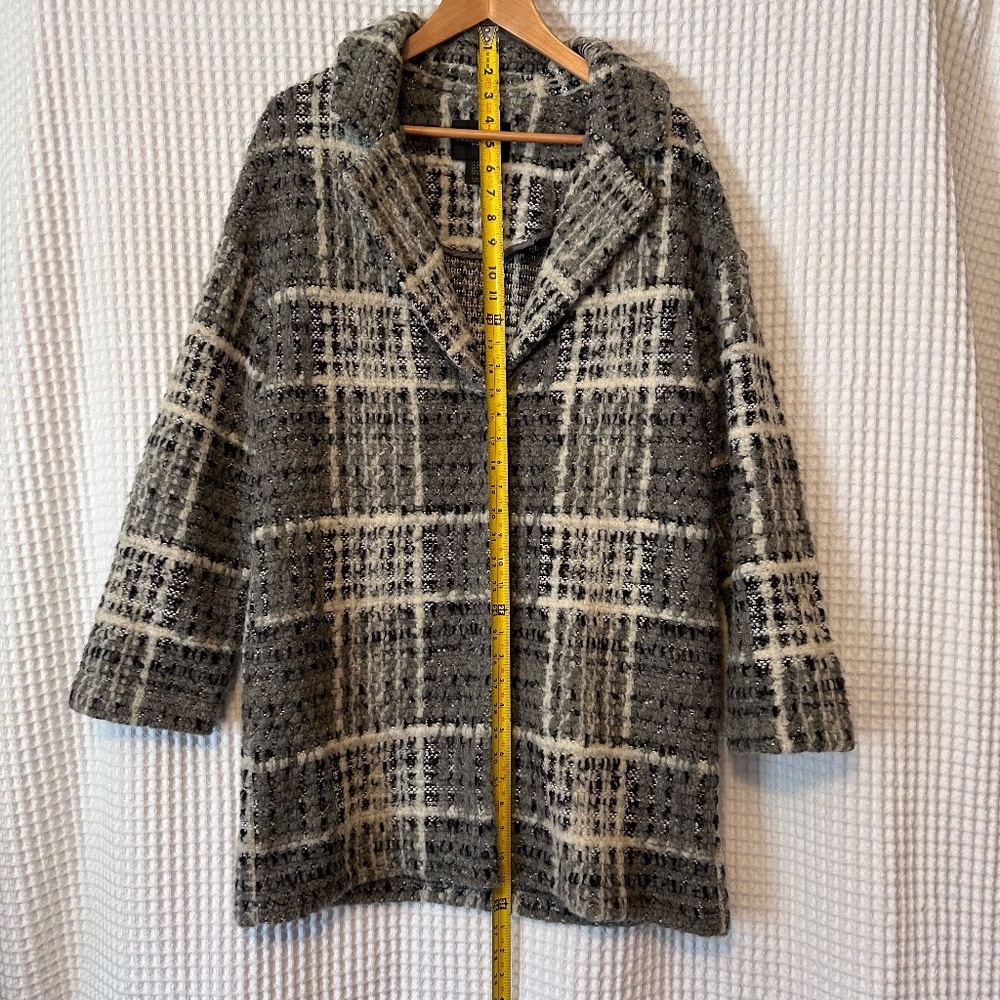 Christian Siriano Wool Blend Black, White and Grey Coat Size Medium Snap Front
